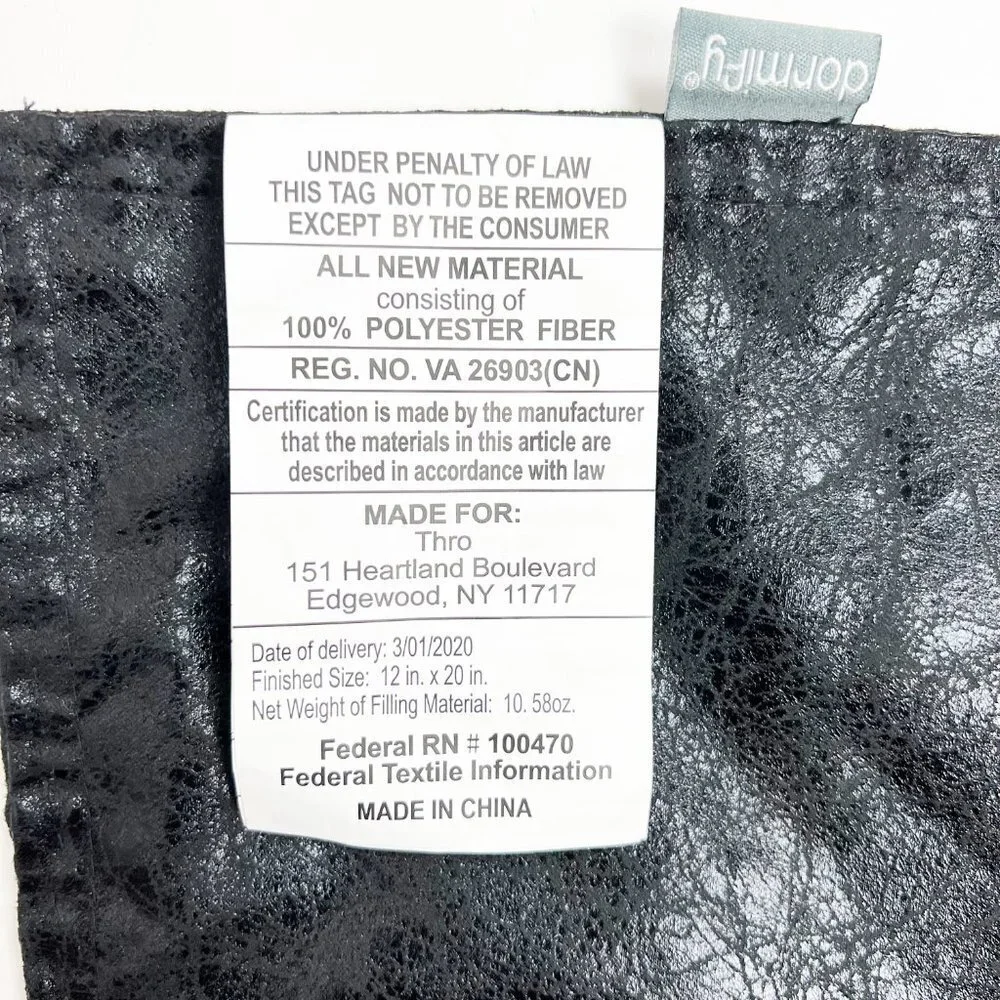 Thro by Marlo Lorenz nwt thro